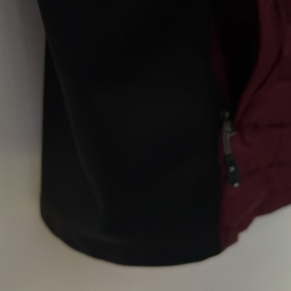 32 Degree Heat Light Weight Quilted Jacket Maroon and Black - Women’s M - Picture 12 of 16